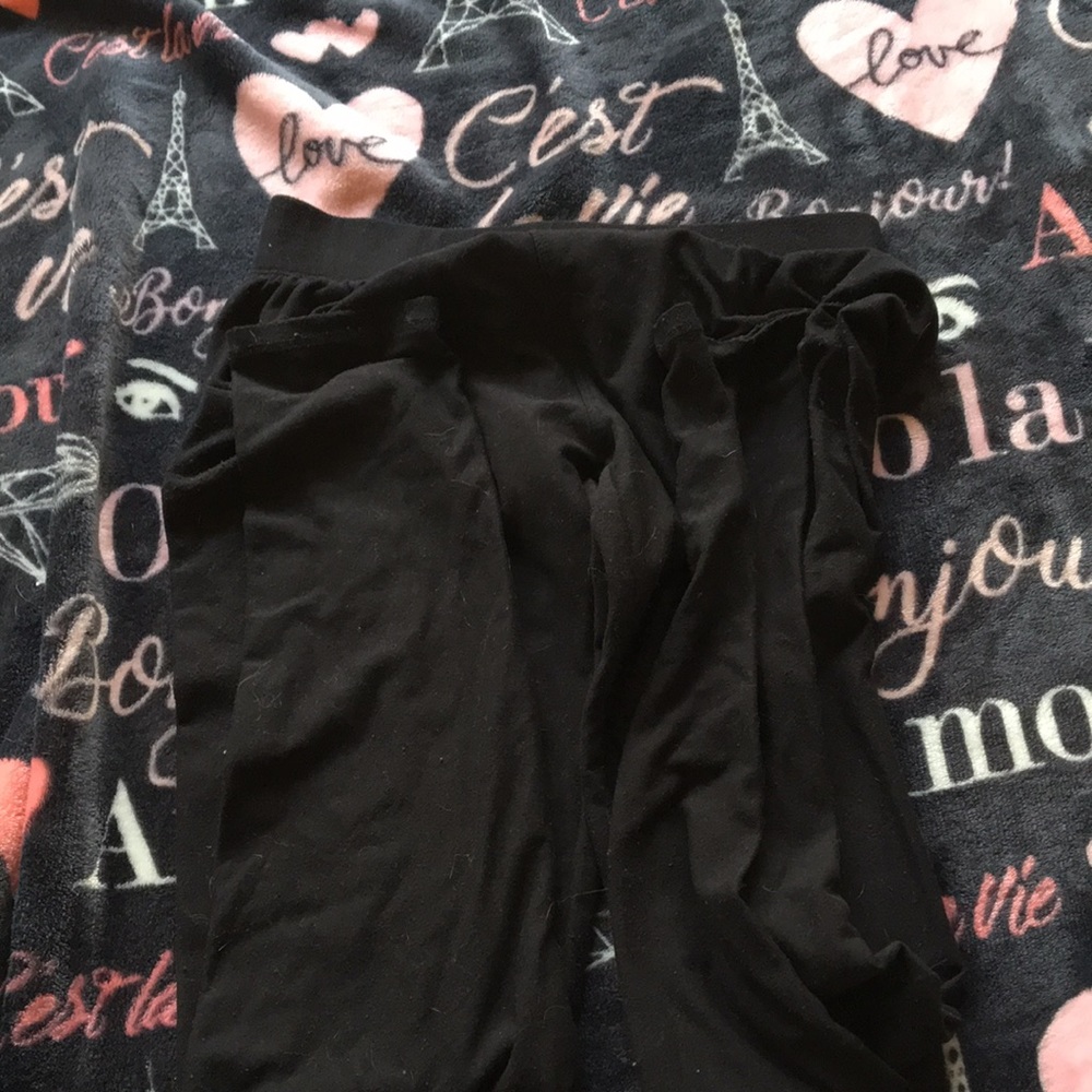 Black leggings